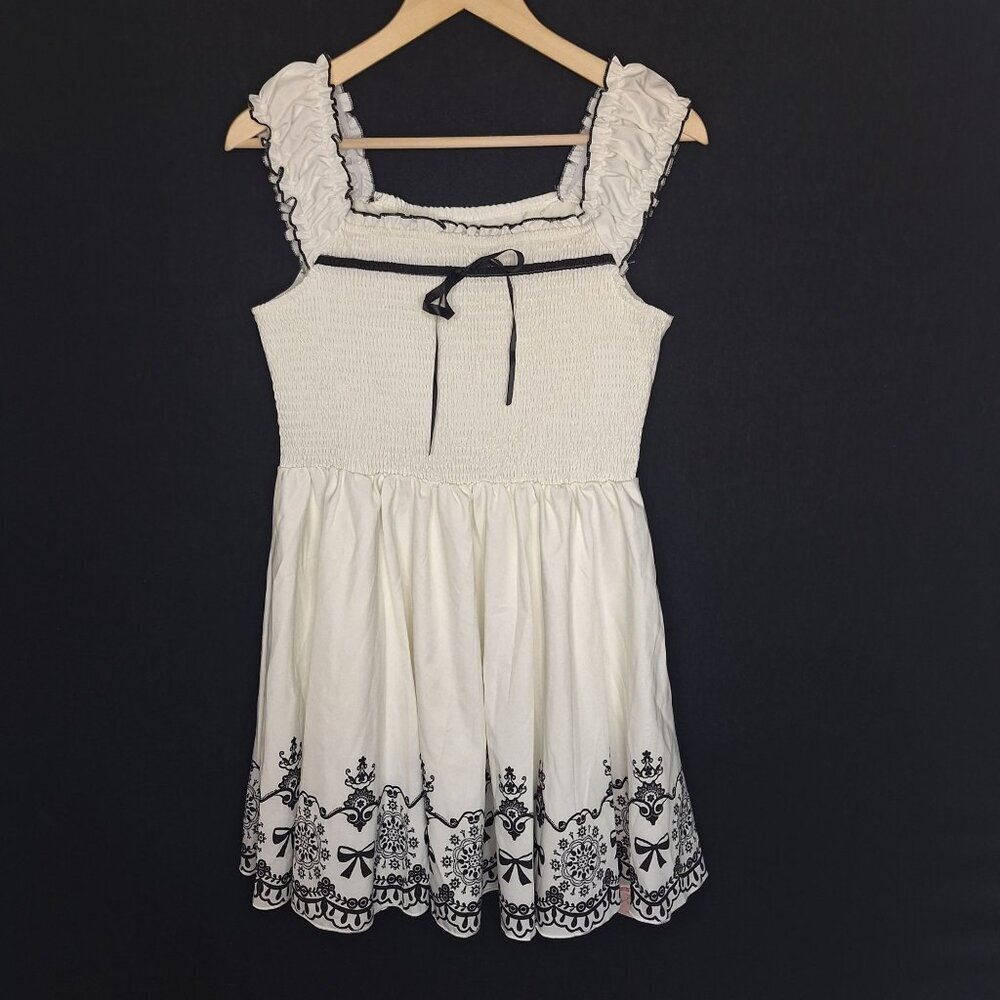 NWOT Smocked Cottagecore Lined Dress Size M Milkmaid Balletcore Romantic Preppy - Picture 7 of 7